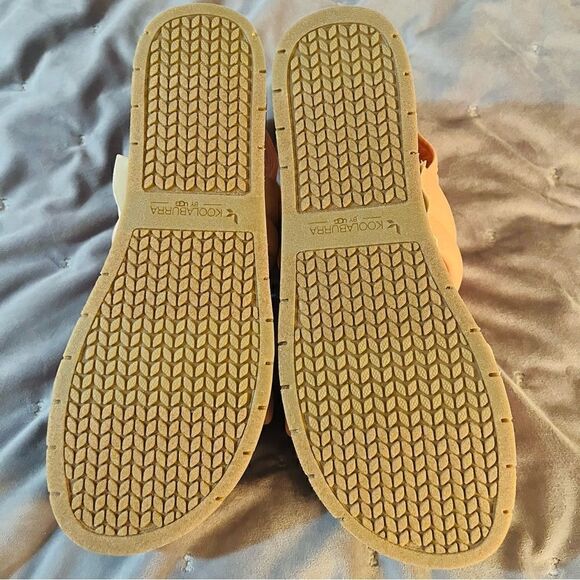 Koolaburra BY UGG ANIDA Puffy Quilted Faux Leather Slide Sandal Apricot 9.5 NIB - Picture 7 of 9